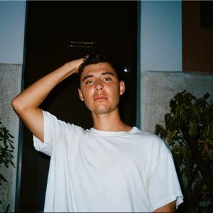 Meet your Posher, Adam